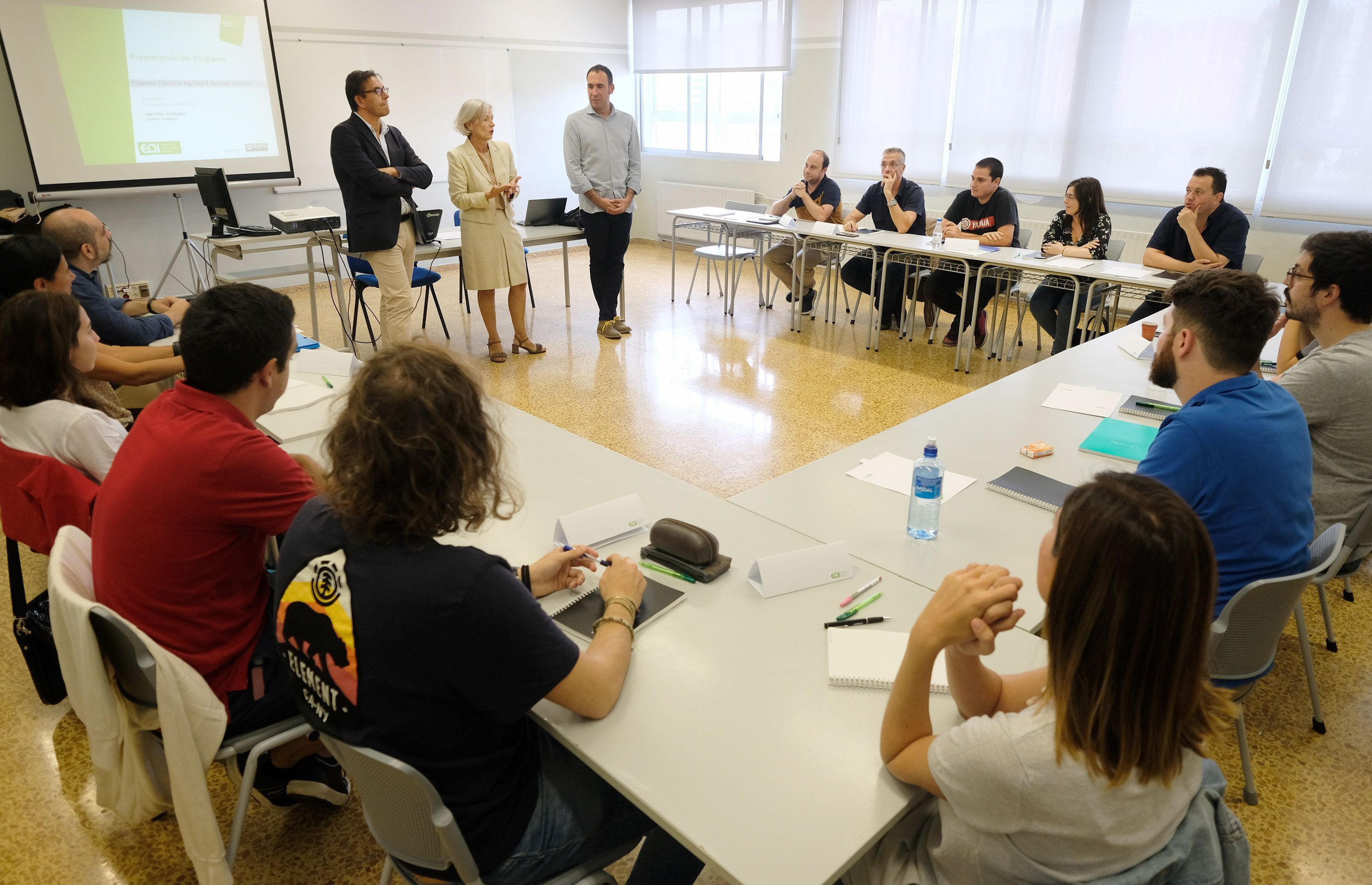 Santander impulsa el primer programa de formación en liderazgo digital