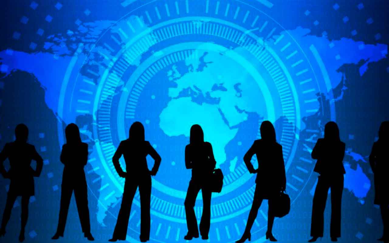 Fujitsu patrocina 40 becas en Ciberseguridad para potenciar el talento digital entre las mujeres Fujitsu patrocina 40 becas en Ciberseguridad para potenciar el talento digital entre las mujeres