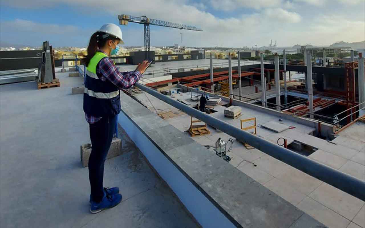 El Clúster de la Edificación reclama que se facilite el acceso de mujeres y jóvenes al sector de la construcción