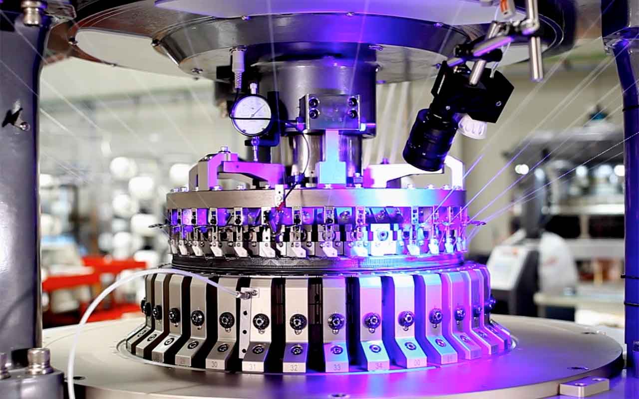 Tecnología fotónica e inteligencia artificial para predecir defectos en la fabricación textil