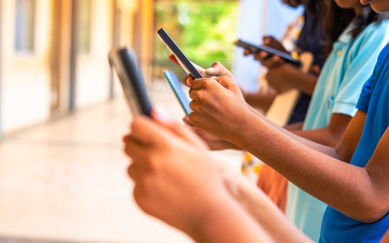 Targeting kids generates billions in ad revenue for social media