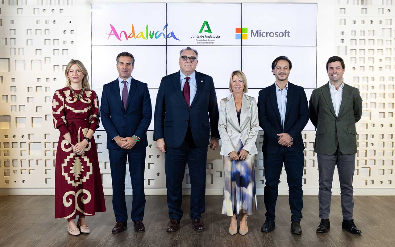 Turismo de Andalucía y Microsoft firman un acuerdo de colaboración para impulsar la transformación digital de la industria turística