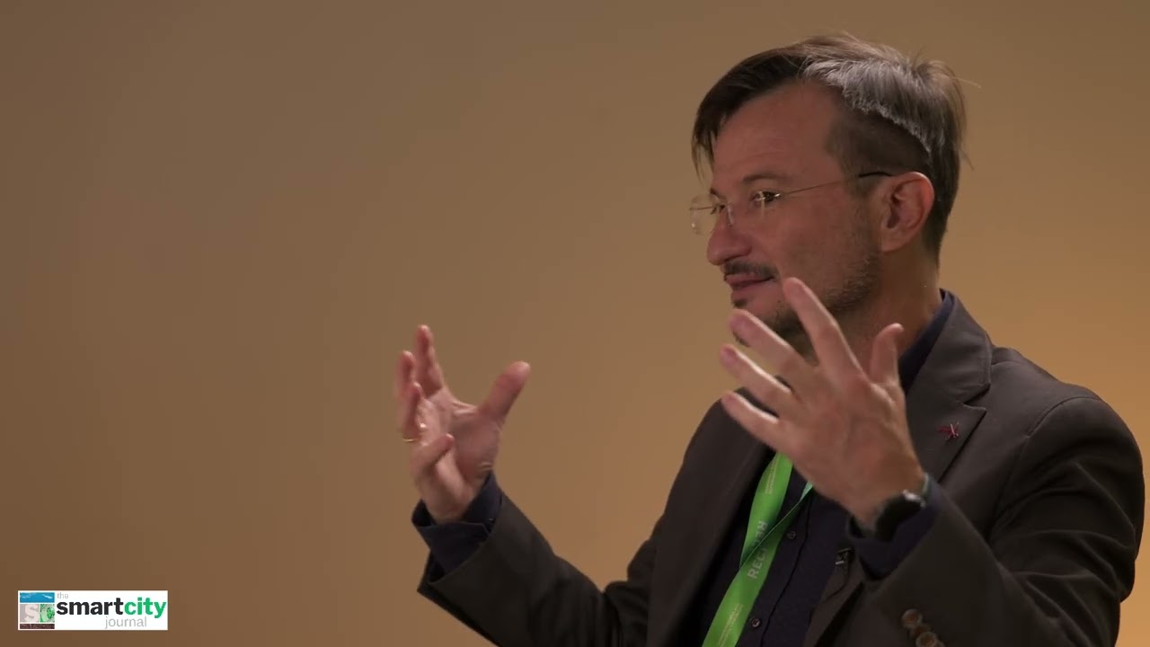 Javier Peña: “España es una referencia mundial en ciudades inteligentes gracias a la cooperación”
