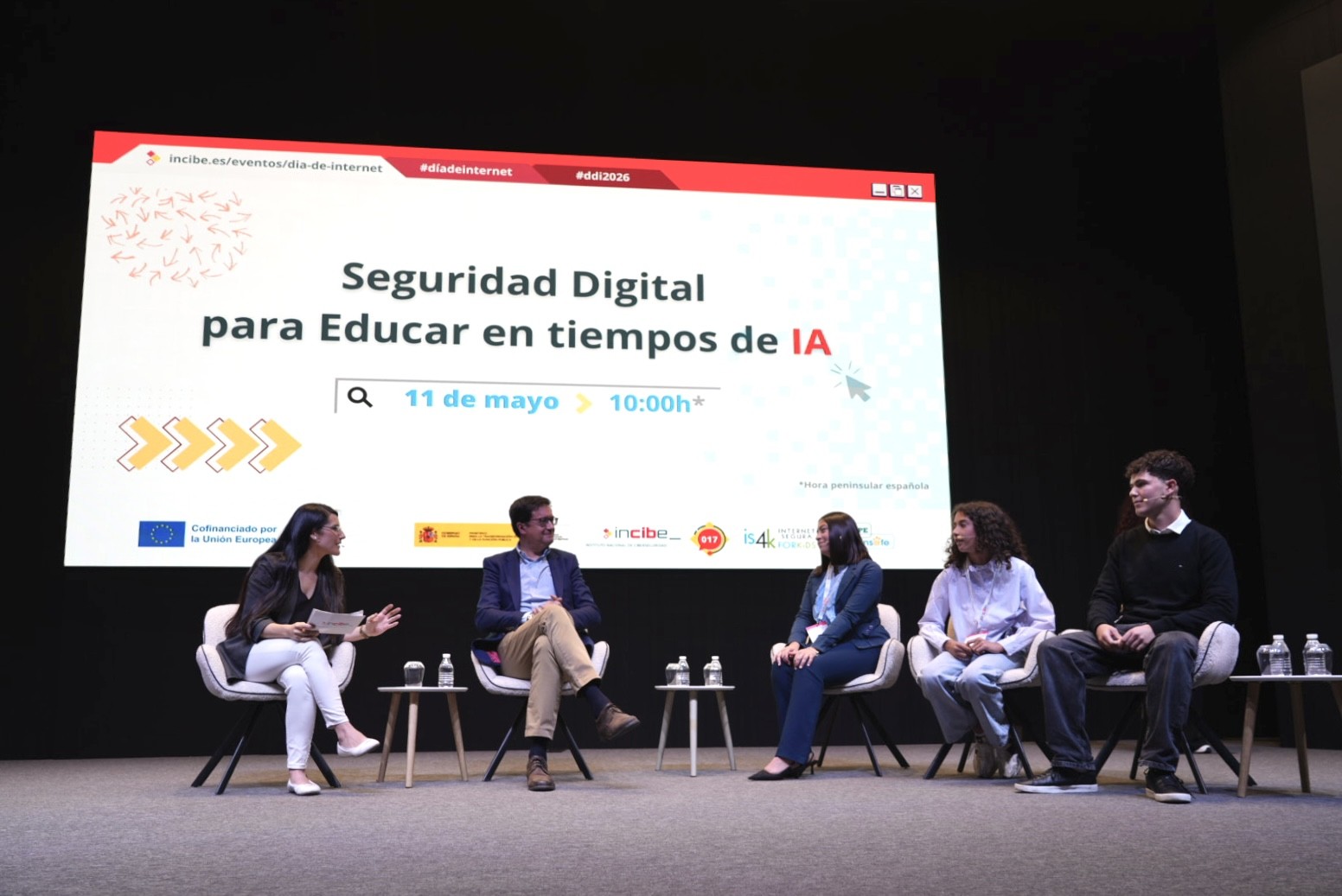 INCIBE reúne a jóvenes de todo el país para hablar del uso de la IA y sus riesgos