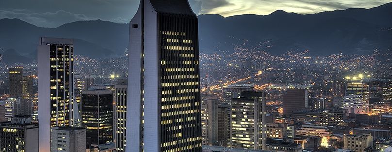 Medellín de noche