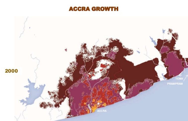 Vista aérea de Accra, mostrando su infraestructura moderna, edificios comerciales y urbanismo en expansión.