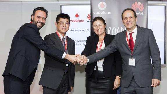 Pacto entre Huawei y Vodafone Pacto entre Huawei y Vodafone