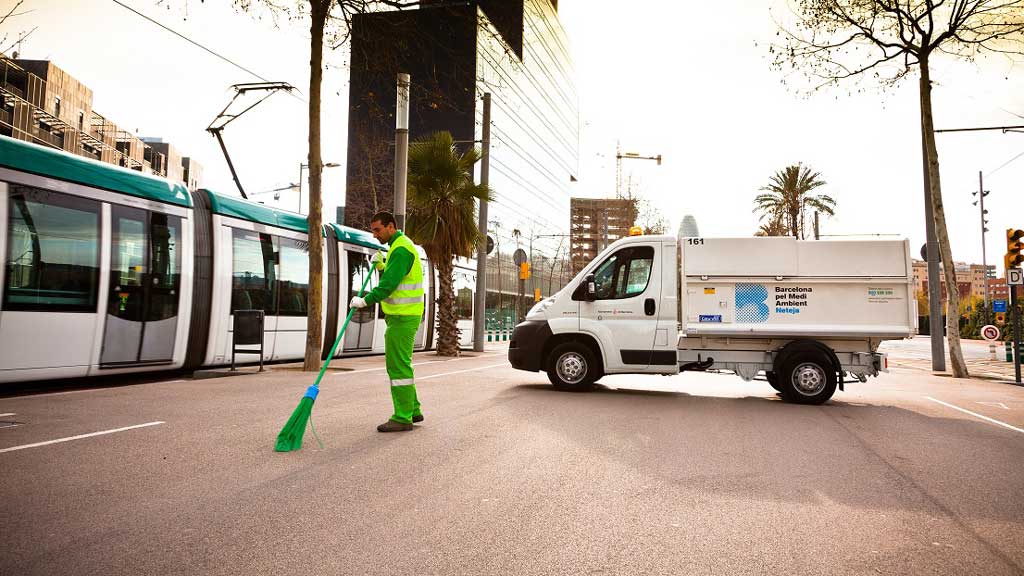 Barcelona vuelve a confiar en Urbaser para la limpieza y recogida de residuos