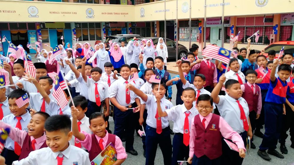 These countries are putting recycling on the curriculum