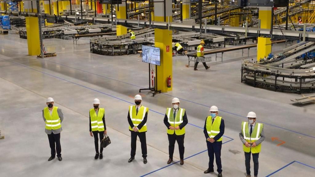El nuevo centro logístico robotizado de Amazon en Murcia creará más de 1.200 empleos fijos en la región en los próximos tres años