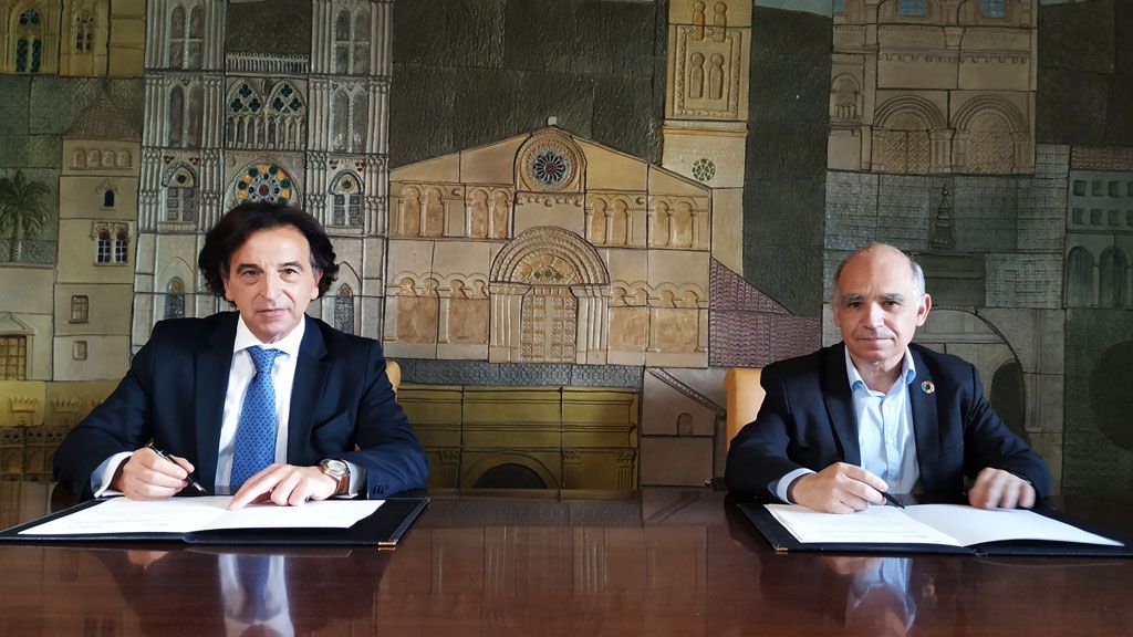 Arquitectos y aparejadores renuevan su convenio para agilizar la tramitación de visados de los Certificados de Fin de Obra