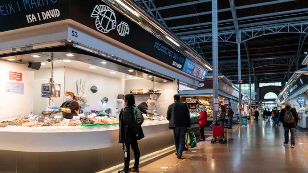 Cámaras cenitales en 39 mercados de Barcelona para gestionar los aforos