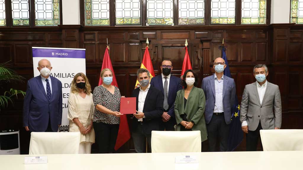 Madrid firma un convenio con Tunstall Televida y organizaciones del tercer sector para abordar la soledad no deseada desde los servicios de teleasistencia