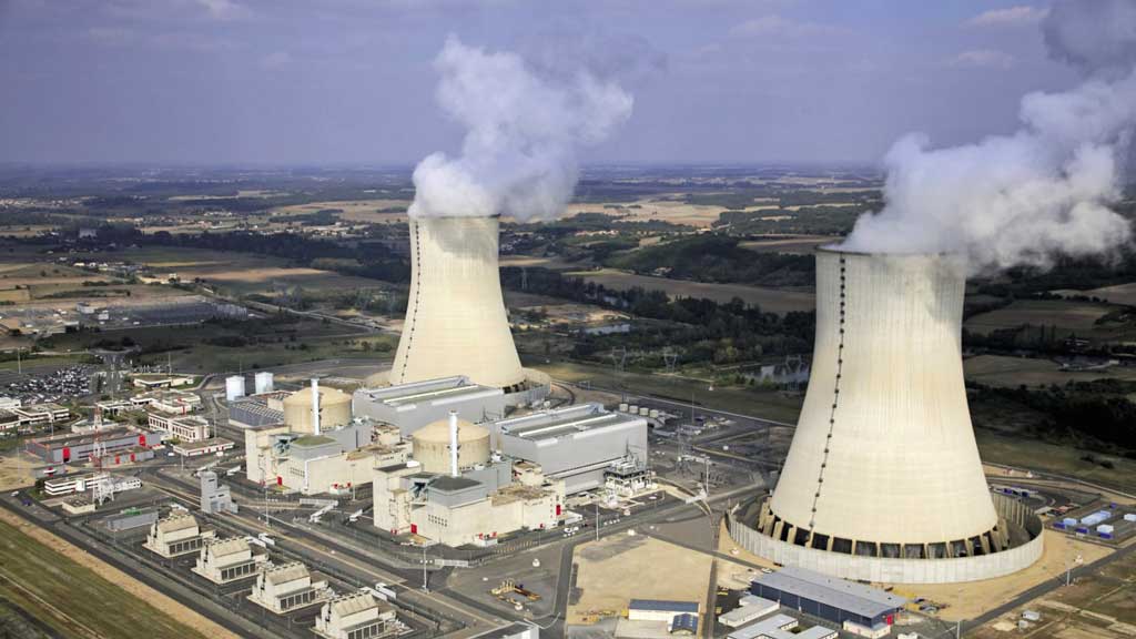 Bruselas deja a la nuclear y al gas sin acceso a los bonos verdes europeos