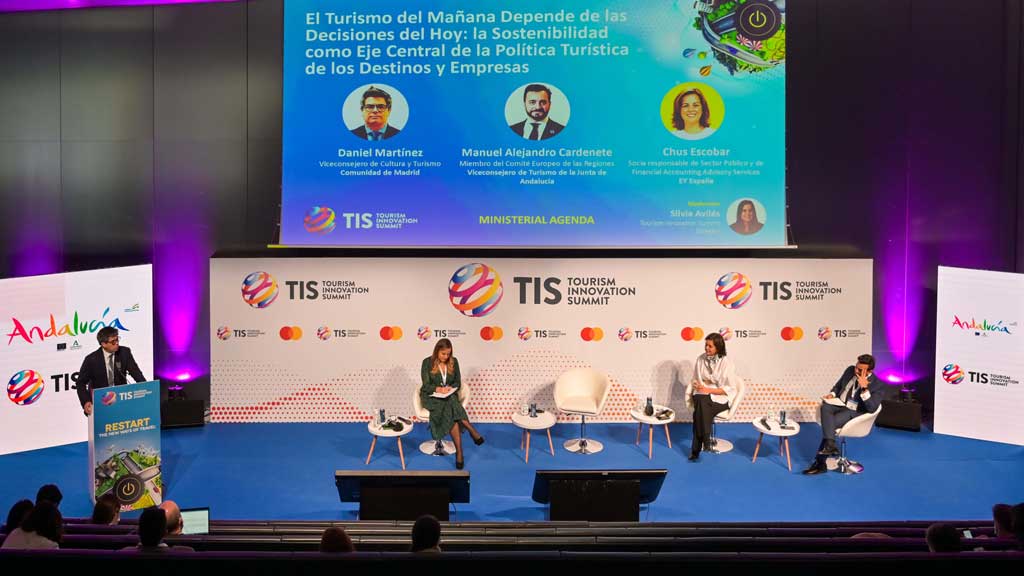 Los consejeros de turismo de las comunidades autónomas se reúnen en Sevilla para diseñar sus estrategias turísticas para 2022