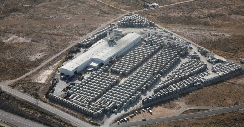 La nueva nave de 4.500 metros cuadrados está situada en Almería, de donde es originaria la empresa de construcción modular