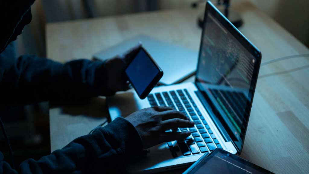 Oleada de detenciones a ciberdelincuentes de los ransomware Clop y REvil