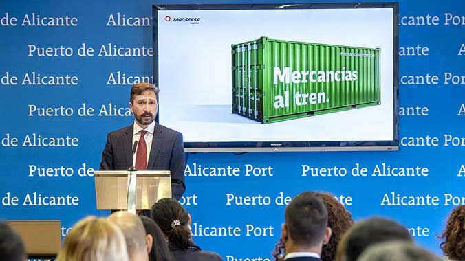 Nuevo servicio ferroviario desde el puerto de Alicante al Reino Unido