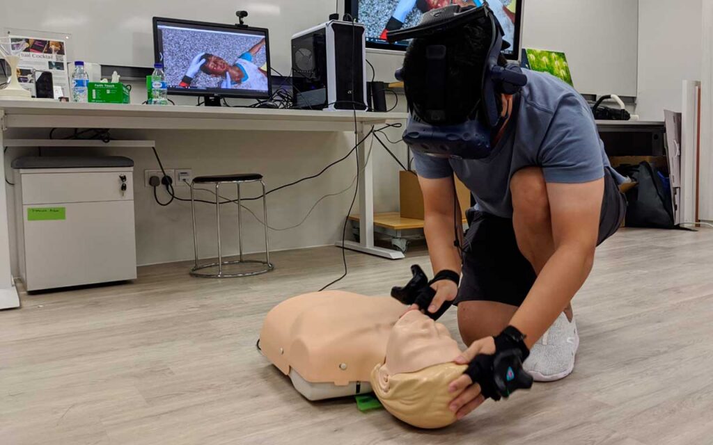 Enhancing emergency medical responder training with extended reality