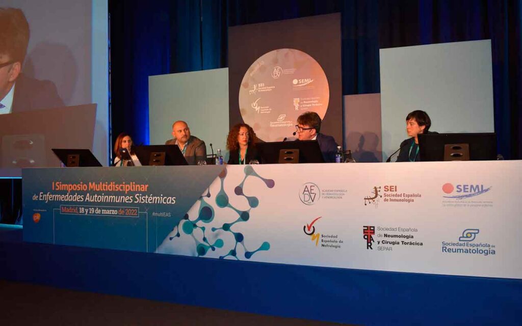Los nuevos tratamientos en enfermedades autoinmunes sistémicas (EAS) permiten una atención ‘más integradora, multidiana y multimodal’, mejor pronóstico y más calidad de vida