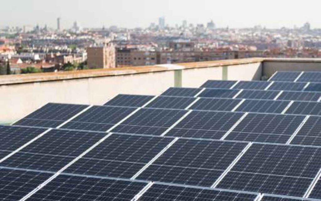 Repsol y Telefónica España crean una joint venture para desarrollar el autoconsumo fotovoltaico