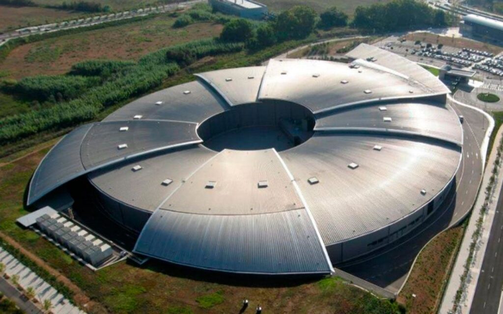 Nueve millones para impulsar la nueva línea de luz del Sincotrón Alba