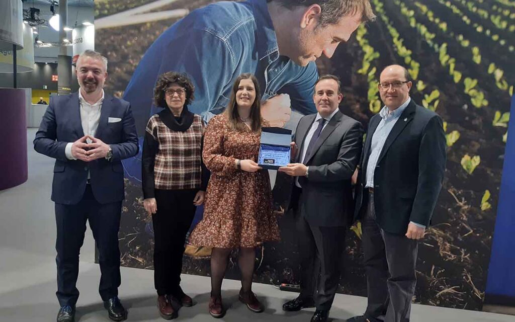 El uso de microondas a las harinas de trigo sarraceno recibe al premio 'La ciencia en femenino' al mejor trabajo final de máster