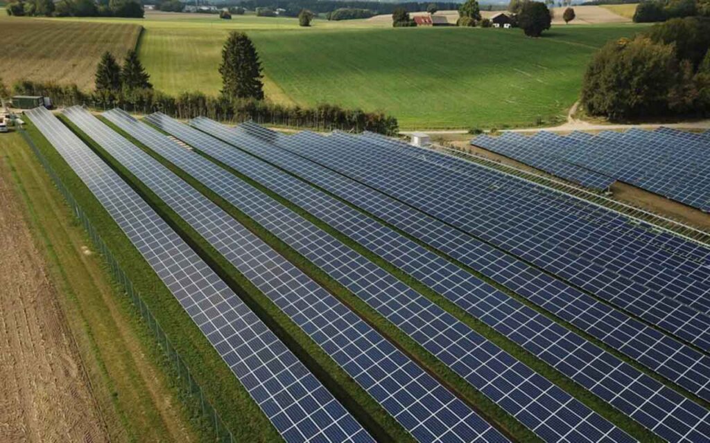 La Fundación Renovables denuncia la continua discordancia entre los costes de generación y el precio de la electricidad. C
