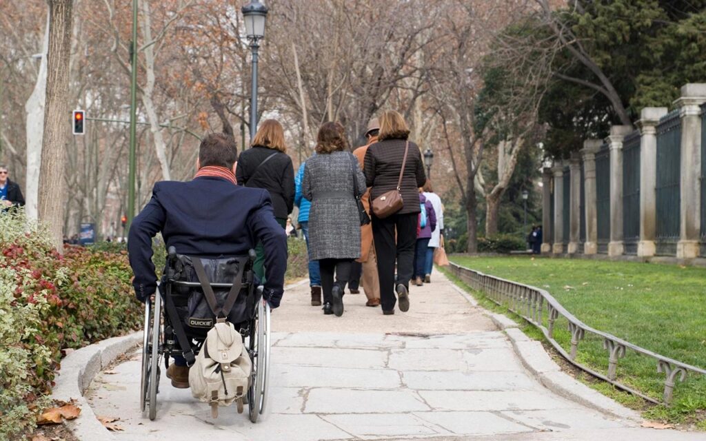 La OMT, Fundación ONCE y UNE firman un acuerdo para impulsar la primera norma internacional sobre turismo accesible