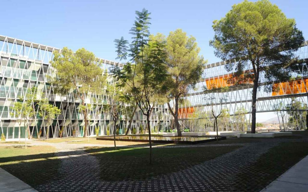 El Parque Científico de Murcia mejora su eficiencia energética, seguridad y amplía los servicios que ofrece a las empresas