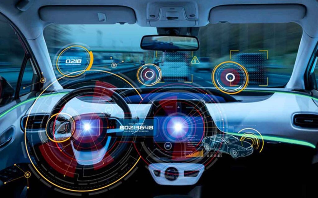 Primeros automóviles eléctricos, autónomos y conectados