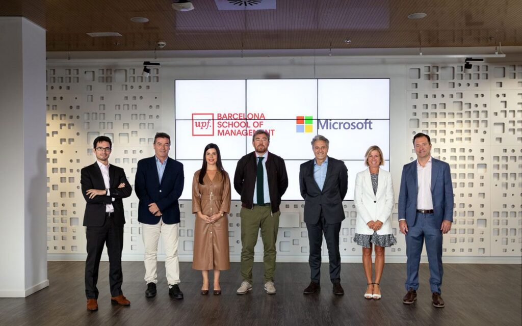 UPF-Barcelona School of Management y Microsoft firman un acuerdo de colaboración para impulsar el talento digital y la empleabilidad