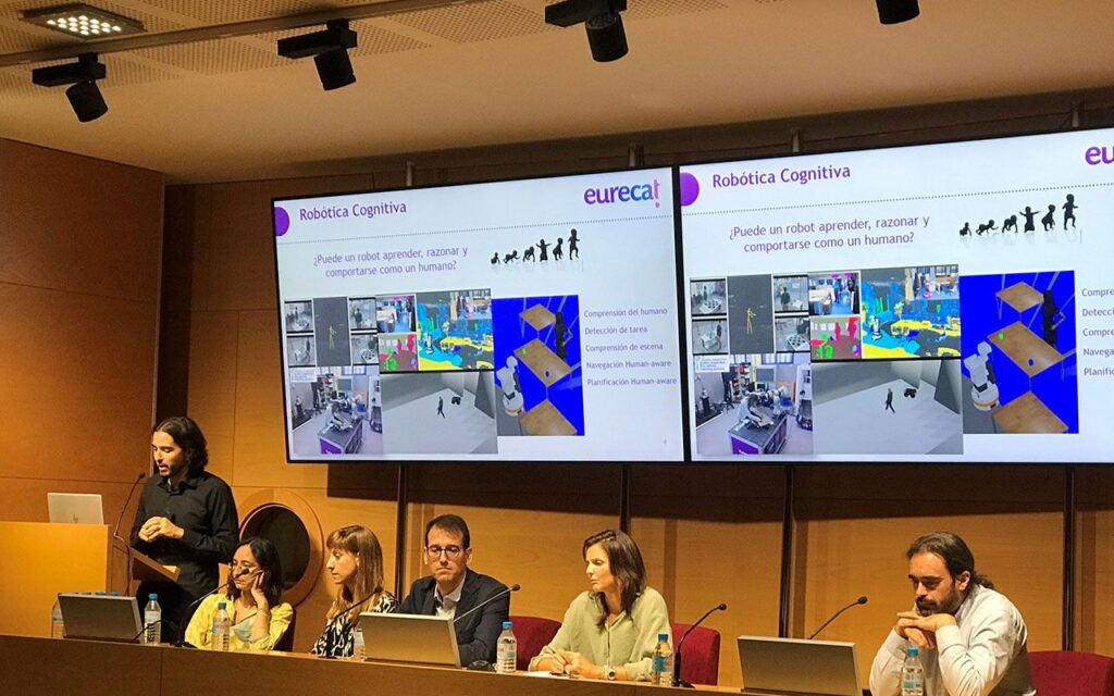 La robótica asistencial y social facilitará la transición de los hospitales a los domicilios