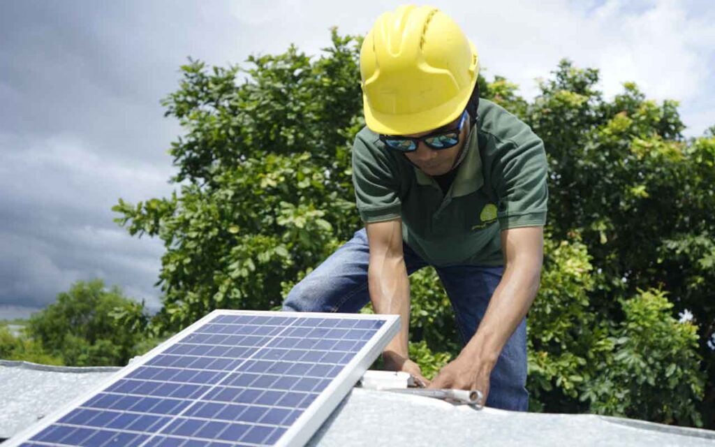 Renewable Pathway More Cost Effective than Fossil Fuels in Indonesia