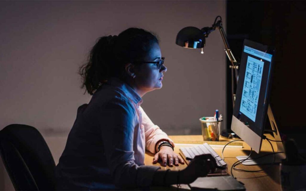 Los genes del reloj circadiano se relacionan con la obesidad, según un estudio en el que participa la UGR