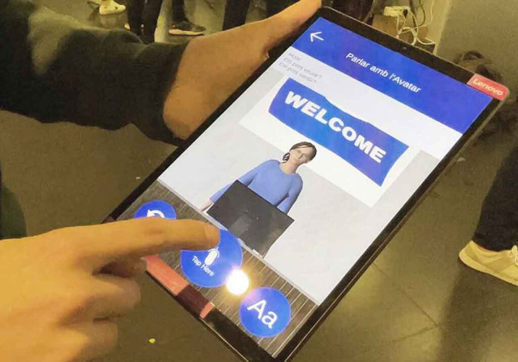 El proyecto europeo Welcome, coordinado por la UPF, desarrolla Chatbots inteligentes y de realidad virtual para mejorar los servicios de acogida