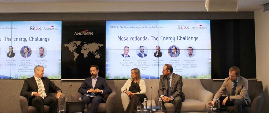 El sector analiza los retos estratégicos de la Industria Química en el Chemical Day