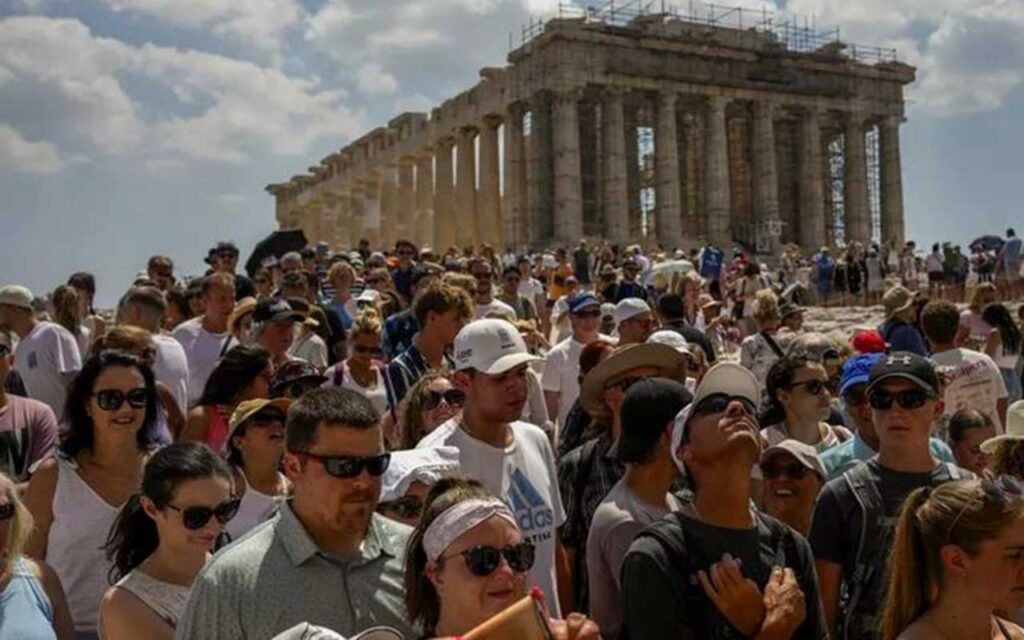 US tourism invades European destinations
