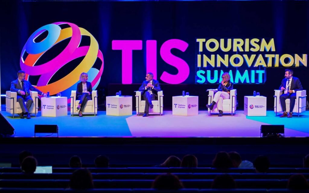'Set-jetting', AI-based recommendations and hyperpersonalization define how travellers choose their trips