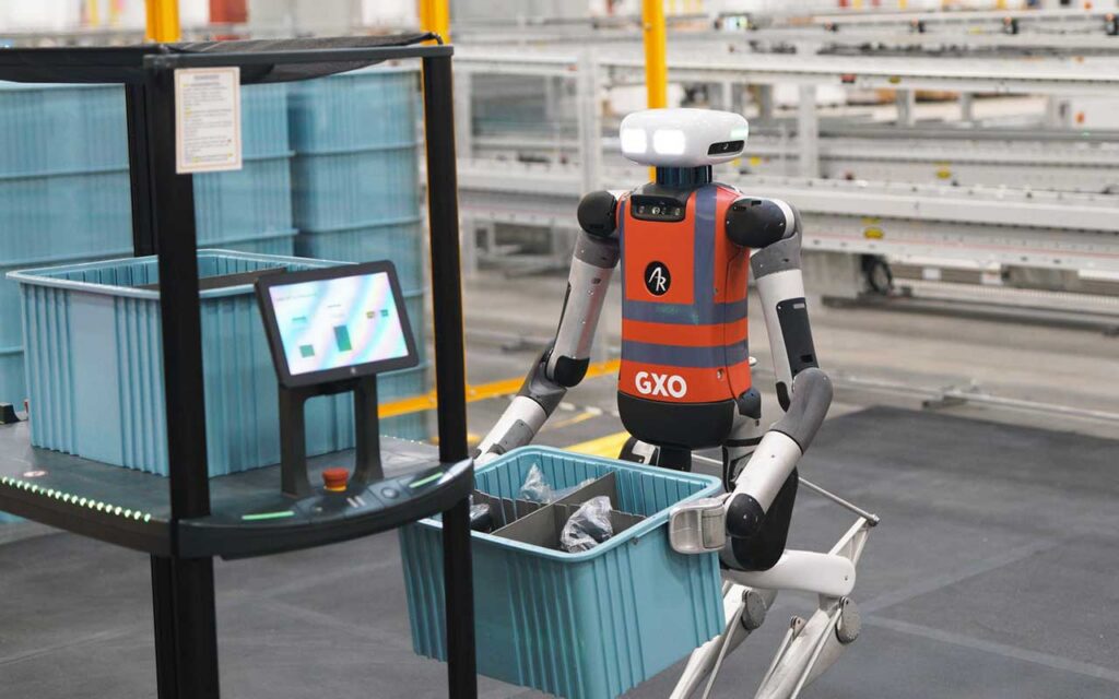 GXO realiza una prueba piloto pioneracon un robot centrado en el ser humano
