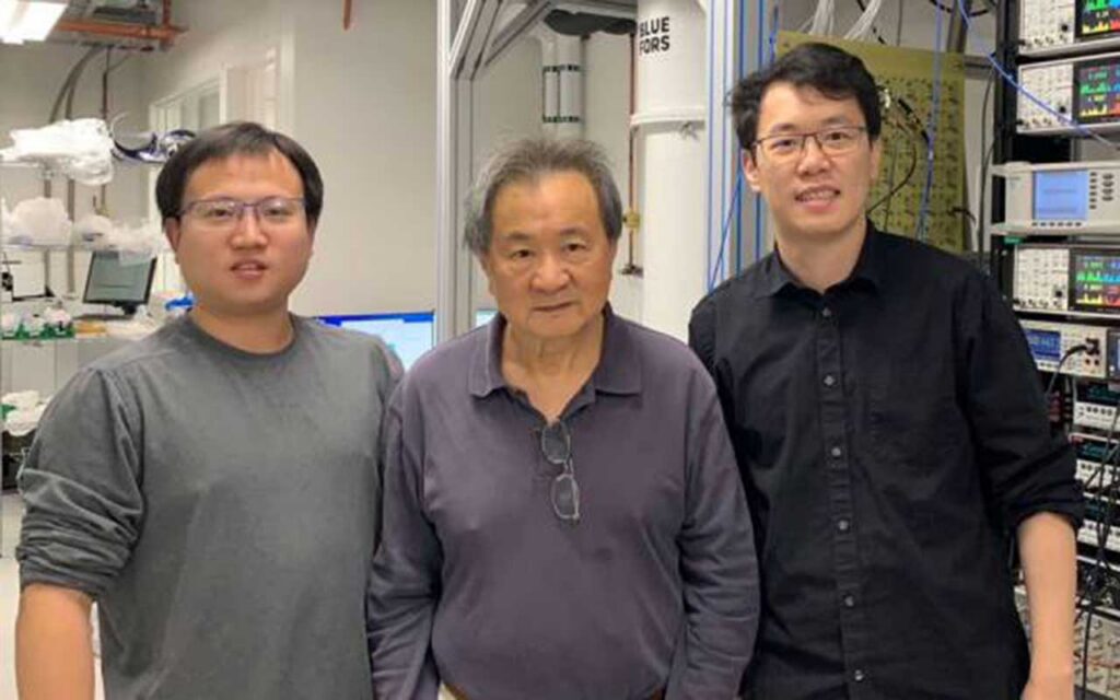 Researchers of Princeton discover an abrupt change in quantum behavior that defies current theories of superconductivity