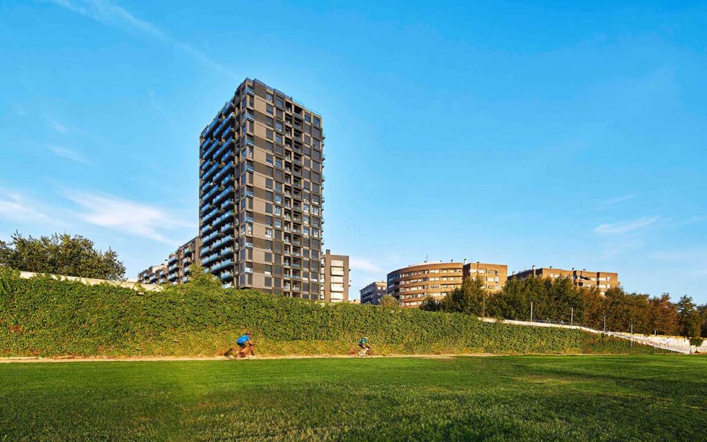 The Kube, el residencial con fachada fotocatalítica con soluciones de Sika