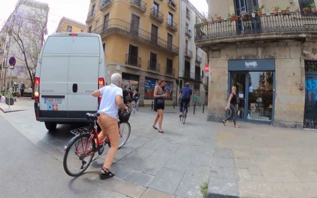Un estudio busca incrementar el uso de la bicicleta entre la gente mayor en las ciudades