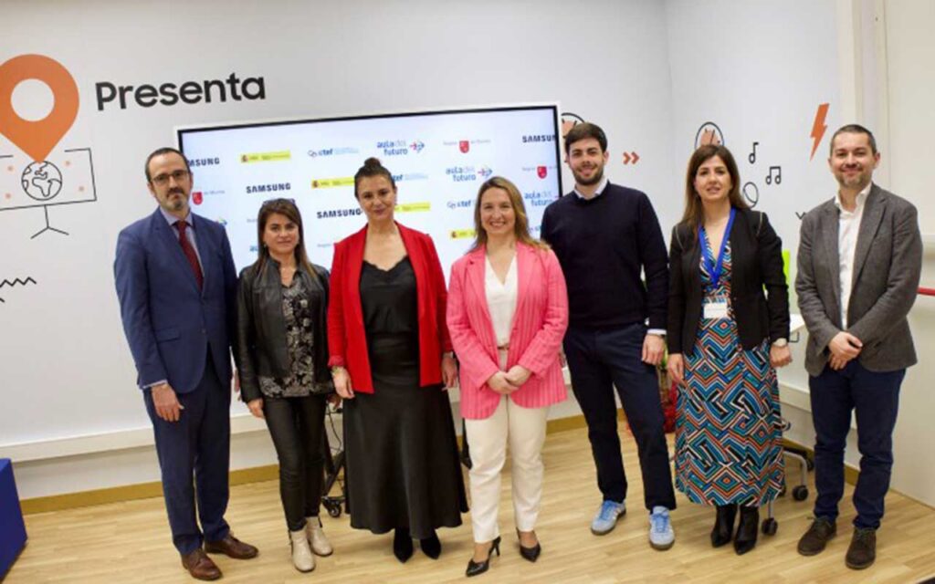 El Ministerio de Educación, Formación Profesional y Deportes, el Gobierno de Murcia y Samsung presentan en Cartagena el nuevo espacio Aula del Futuro para promover el desarrollo de competencias docentes