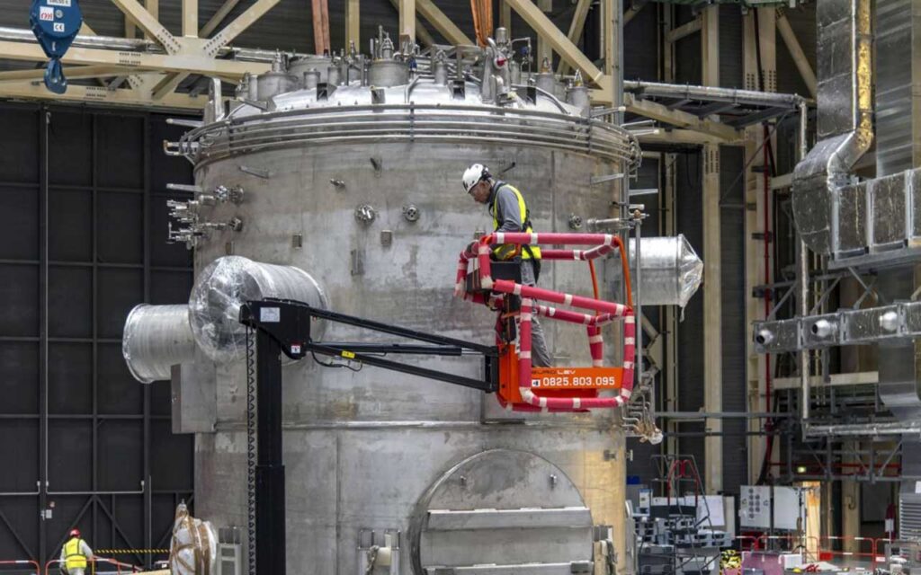Fusion-energy quest makes big advance with EU-Japan reactor