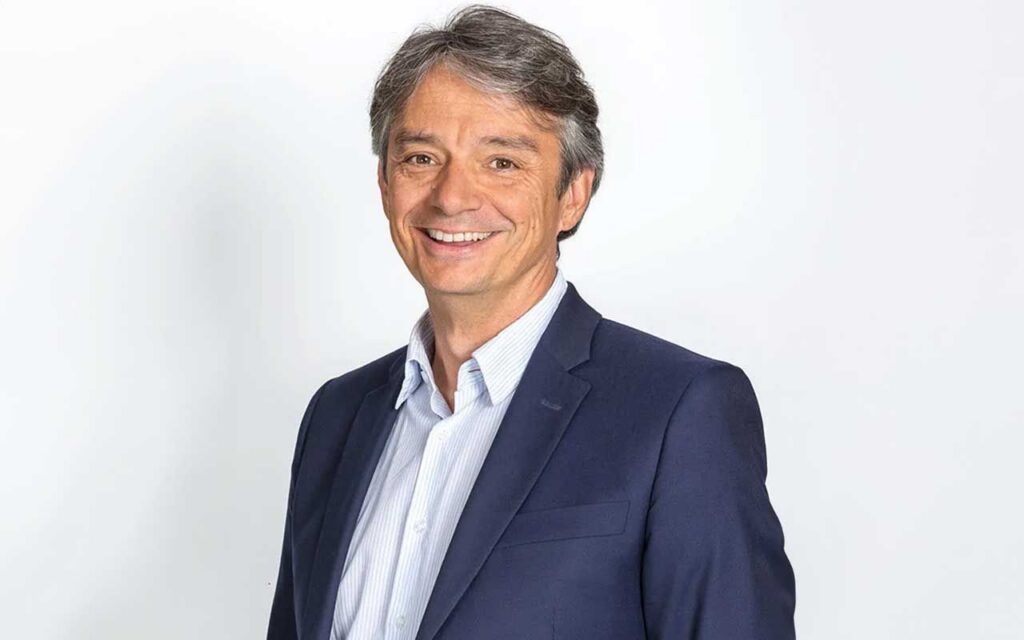 Dassault Systèmes Reports Solid First Quarter Results and Reaffirms Full-Year Objectives