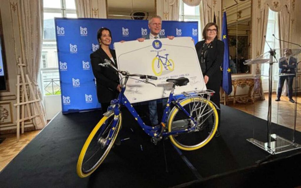 A historic milestone for cycling: European Institutions officially adopt joint European Cycling Declaration
