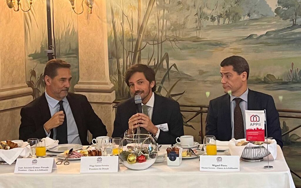 El Clúster de la Edificación y la APPII se unen para impulsar el desarrollo tecnológico y la modernización del sector de la construcción ibérico