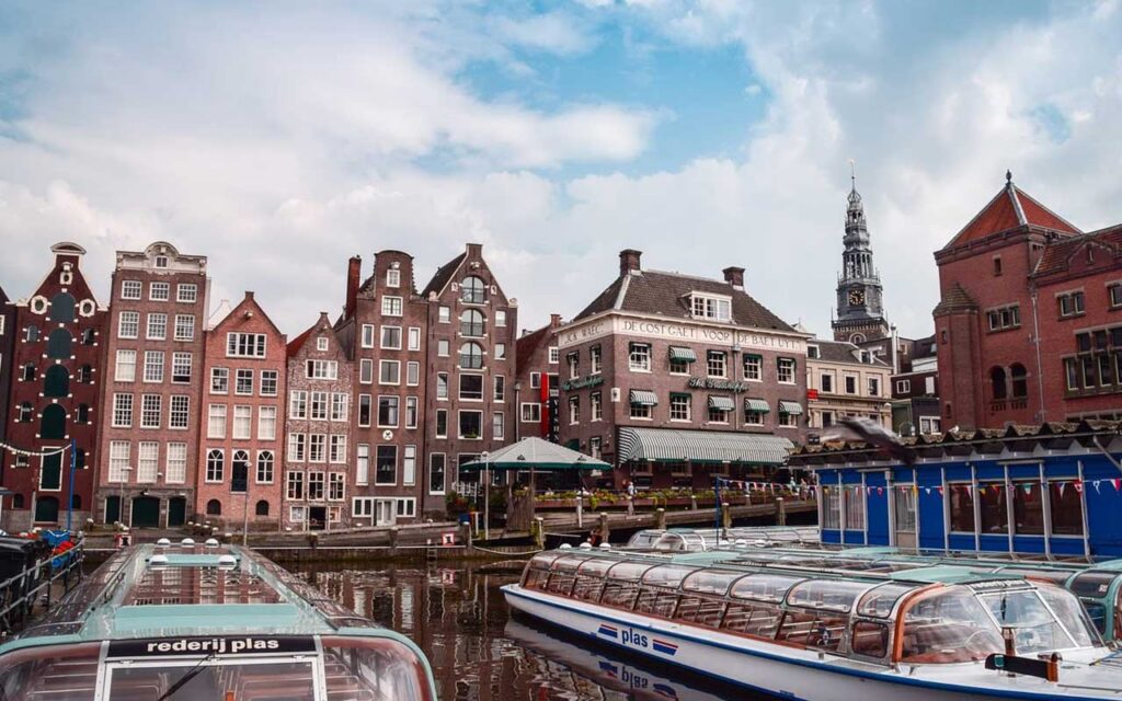 Amsterdam to eliminate transatlantic cruise ship visits by 2035