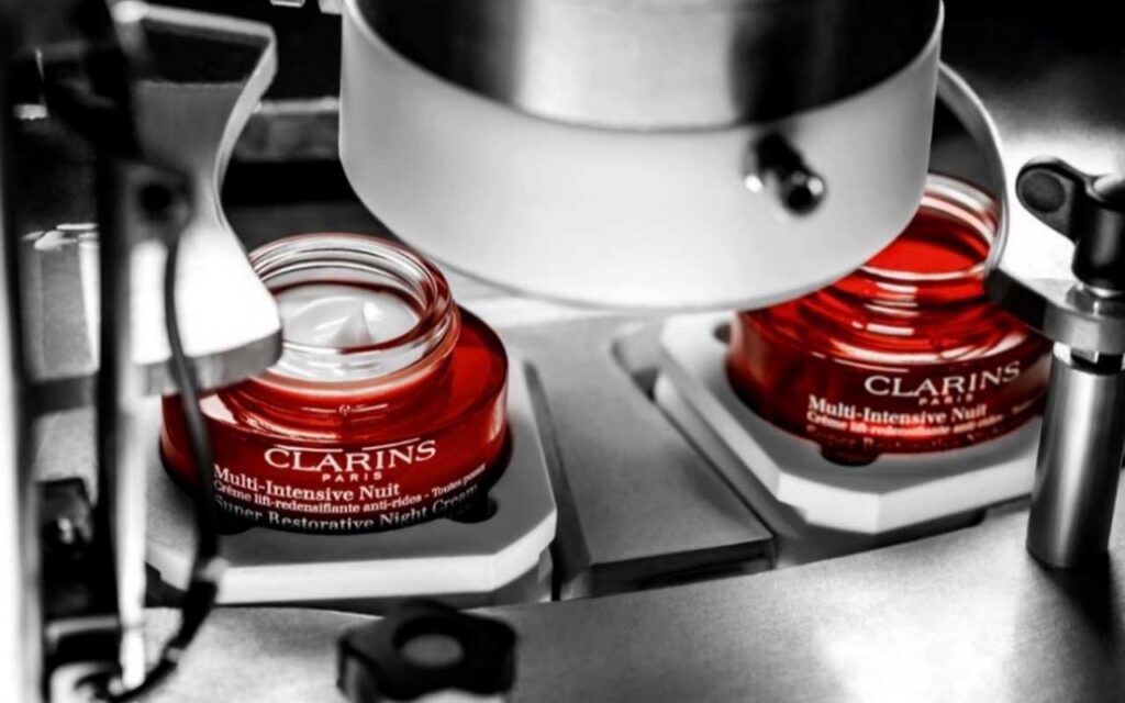 Clarins se asocia con Dassault Systèmes para alcanzar nuevos niveles de eficiencia en sus sedes de producción